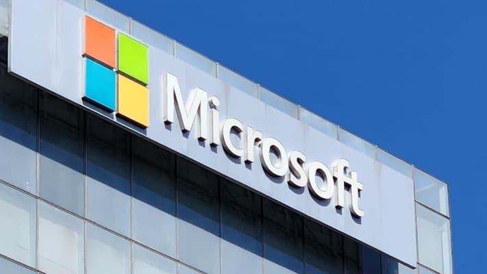 Microsoft Investasi $3 Miliar untuk Pelatihan AI di India !